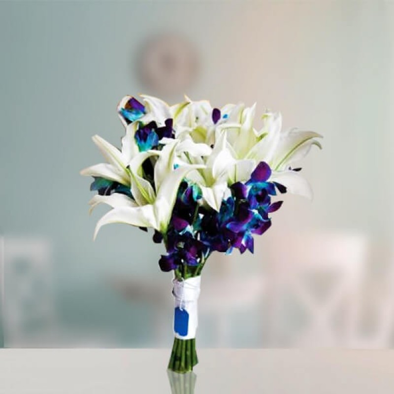 Smart Elegance with Lilies and Orchids 